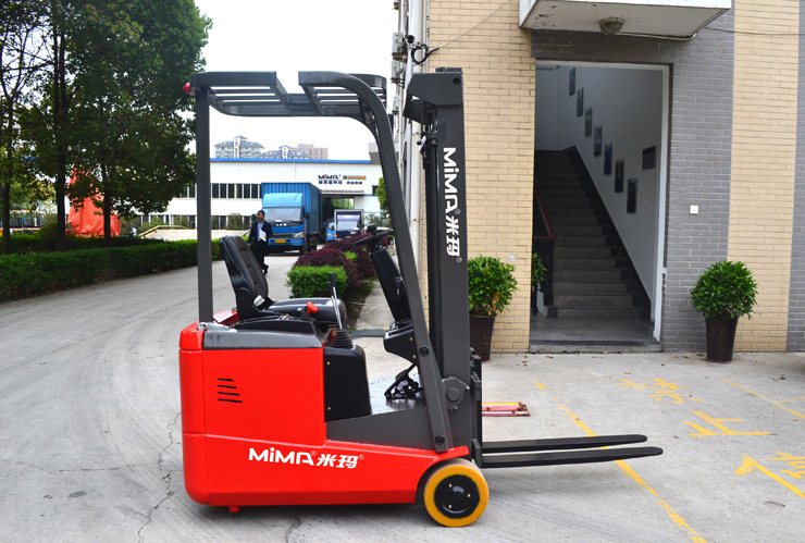 湖南榮洲機(jī)械設(shè)備有限公司,移動(dòng)式升降平臺(tái)價(jià)格,湖南升降貨梯,塑料托盤批發(fā),固定式升降平臺(tái),曲臂式升降平臺(tái),汽車尾板,全電動(dòng)叉車 湖南榮洲機(jī)械設(shè)備有限公司,移動(dòng)式升降平臺(tái)價(jià)格,湖南升降貨梯,塑料托盤批發(fā),固定式升降平臺(tái),曲臂式升降平臺(tái),汽車尾板,全電動(dòng)叉車